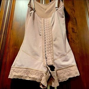 Delie’ Post Surgery Faja